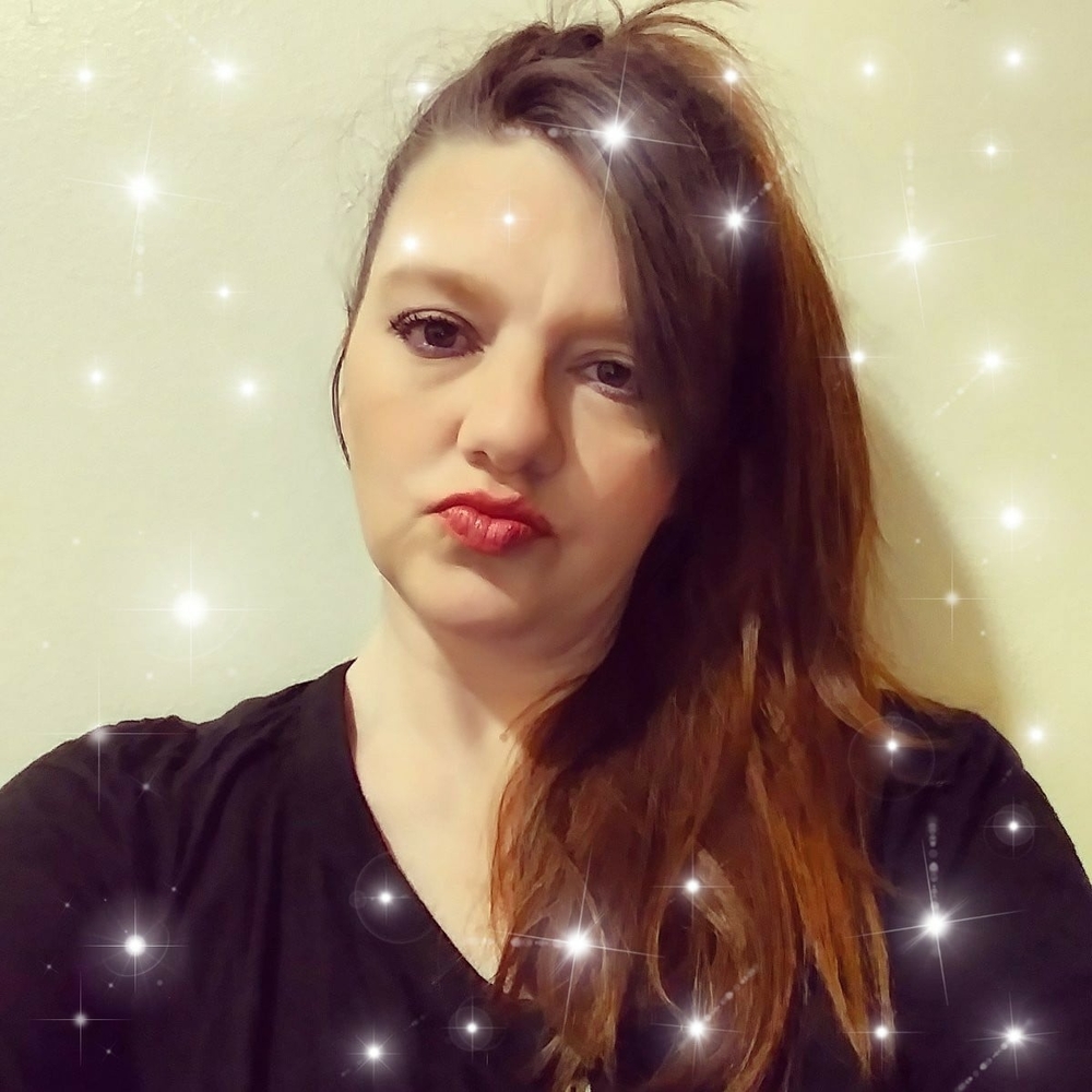 Meet your Posher, Nikki
